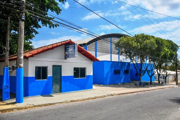 Linhares V: Comunidade recebe ginásio reformado, depois será a vez do Canivete