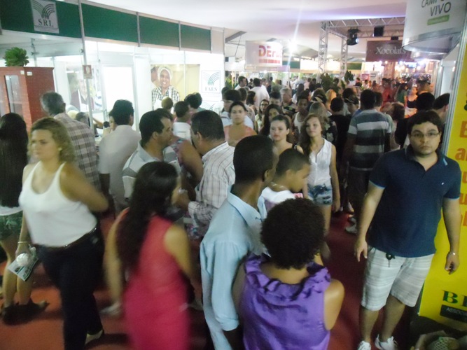 GranExpoNorte & Brasil PapayaFest: Seminários sobre mamão e turismo rural marcam 2º dia