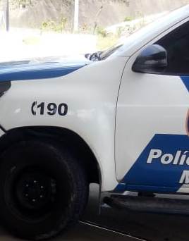 Bandido de bicicleta rouba celular no bairro Shell