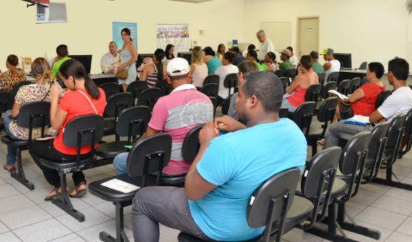 Mais de 50 oportunidades de emprego no Sine Linhares nesta segunda