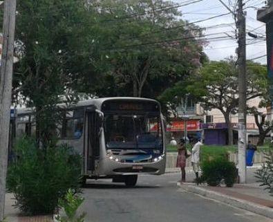 Transporte clandestino derruba número de passageiros pagantes nos ônibus da Joana Darc