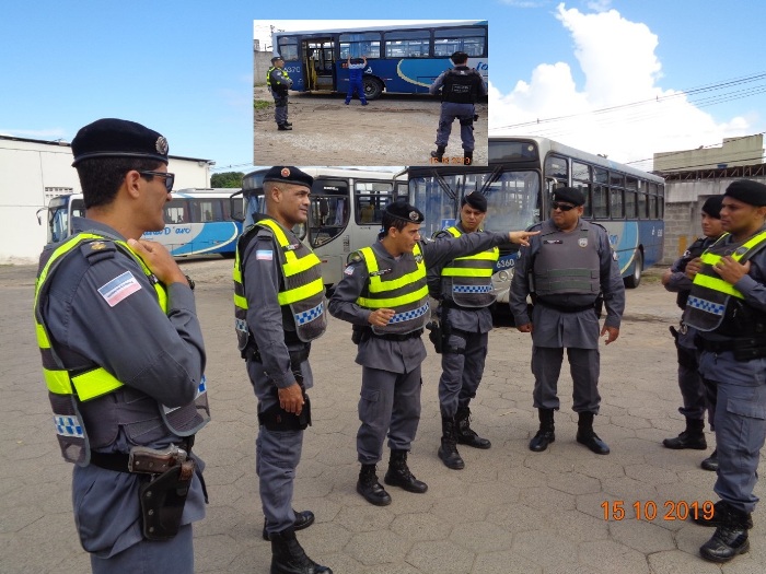 Assaltos a ônibus: Grupo de Policiais Militares na Joana Darc, em Linhares