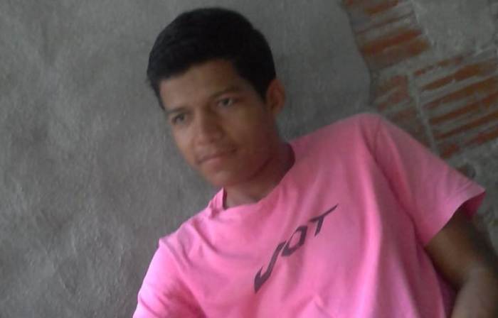 Madrugada: Jovem é morto a tiros dentro de bar em Linhares
