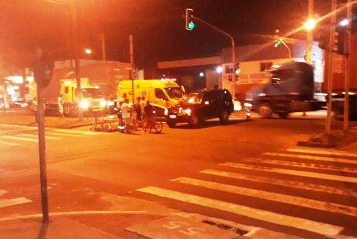 Acidente entre moto e Pajero em cruzamento da BR-101 em Linhares