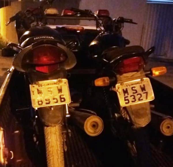 Motos roubadas são localizadas no Planalto. Uma foi roubada de entregador de lanche