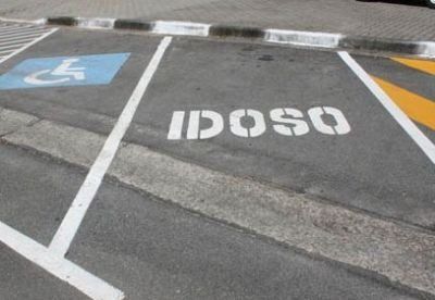 Detran disponibiliza credencial de estacionamento de idoso on-line