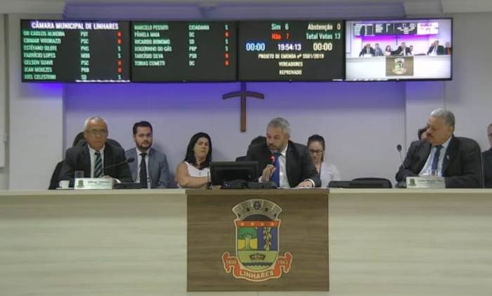 Agora serão 17 vereadores em Linhares, eleitos poderão receber R$ 1,5 mil se redução do salário for aprovada