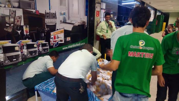Tem até ventilador nas ofertas do Martins. Hoje é dia de sorteio de caminhão de prêmios e vale compras