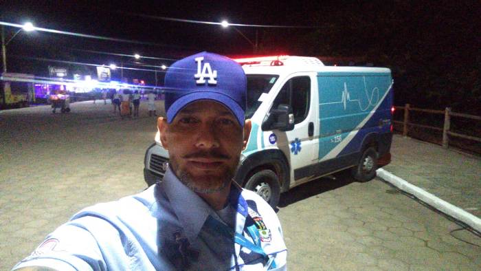Pontal: Gestante de MG sente contrações em frente ao palco, e dá à luz dentro de ambulância