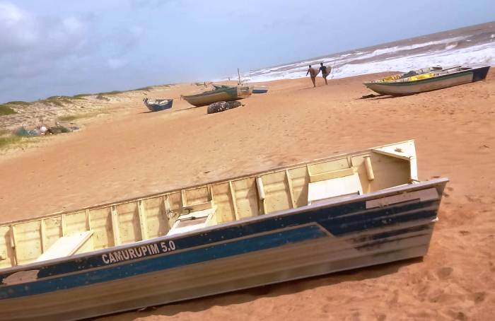 Muito vento: Pode faltar peixe no Pontal. Não tem como ir para o mar, diz pescador