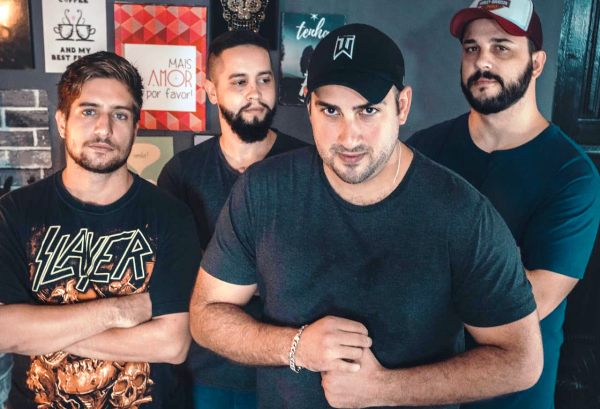 Thairo, Victor, Arthur e Bruno: Com vocês: A The Club Linhares