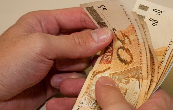 Gostou? 0,78% de reajuste para servidores efetivos da Prefeitura de Linhares