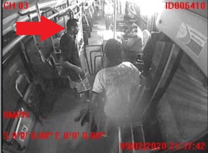 Assaltante age em ônibus da Joana Darc e leva dinheiro da roleta
