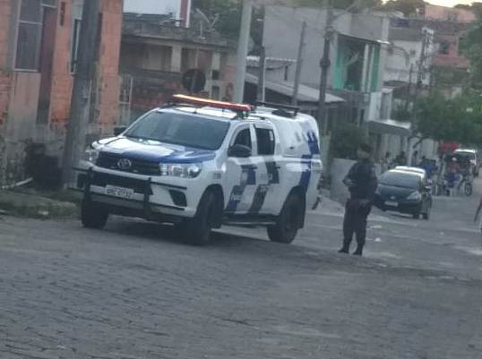 Força Tática no Aviso: Vendo a R$ 10, diz adolescente flagrado com maconha