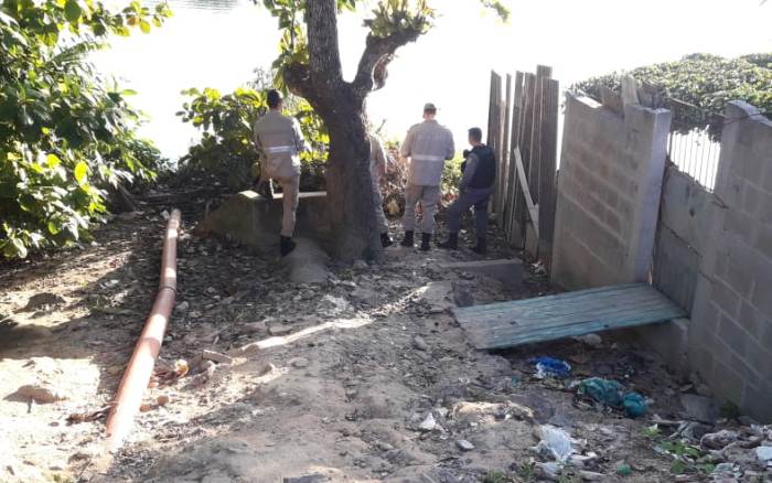 Jovem morre afogado ao tentar atravessar lagoa no bairro Interlagos
