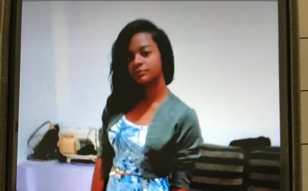 Estudante desaparecida após sair para a escola dá notícias de paradeiro