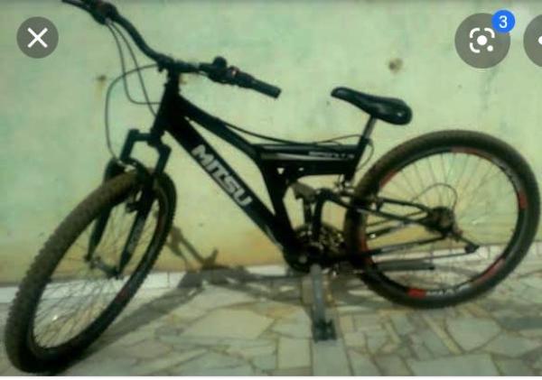 Bandido agride vítima com ripadas e rouba bicicleta em Linhares