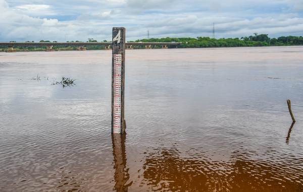 Alerta em Linhares: Nível do Rio Doce não para de subir 