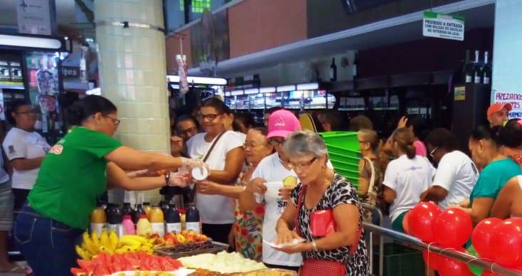 Muitas ofertas: Tem frutas, verduras, leite e muito mais no Martins