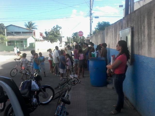 Pais e alunos pedem reforma de escola no Interlagos. Confira o que diz a Prefeitura