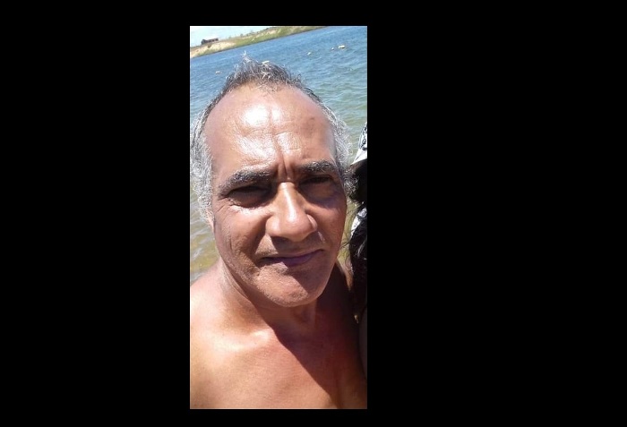 Filha chora ao falar sobre a morte de Paulo