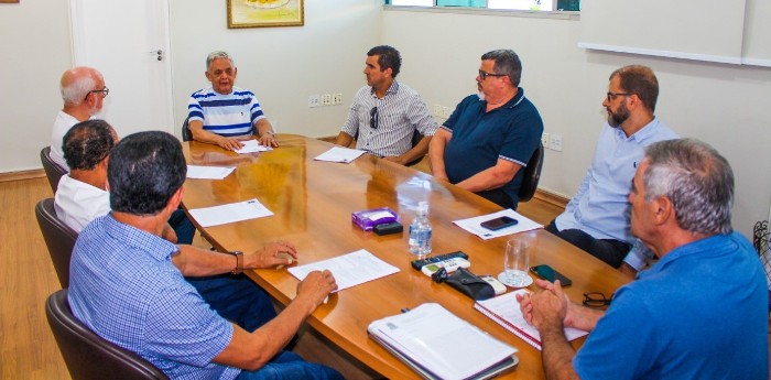 Igrejas: Reunião define posição nos templos evangélicos e católicos de Linhares por conta do coronavírus