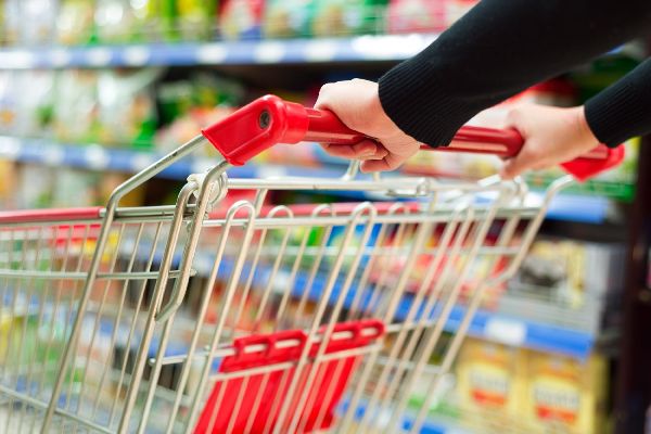 Atenção! Sindivarejista Linhares divulga informações sobre expediente nos supermercados