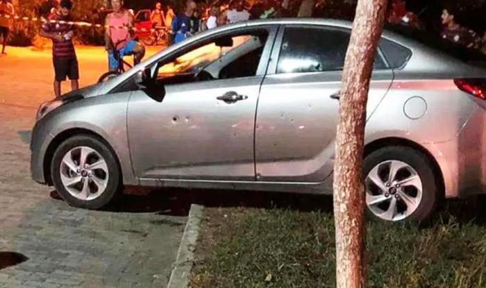 Cigano tem corpo crivado de balas dentro de veículo na BR-101