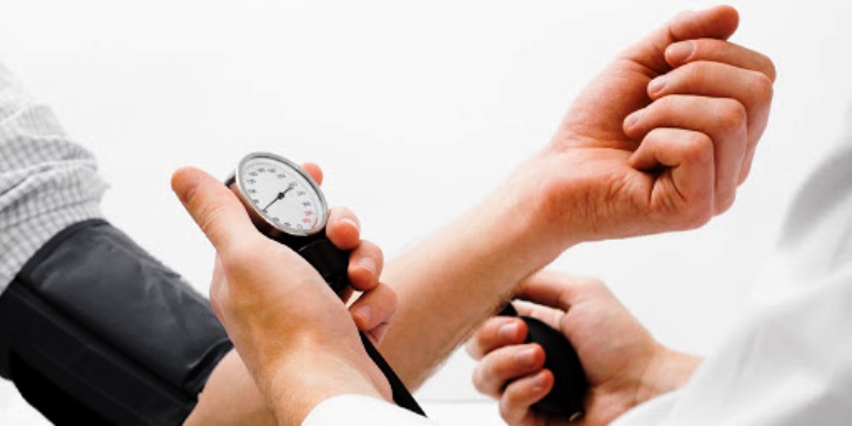 Cardiologista faz alerta sobre Hipertensão Arterial x Covid-19