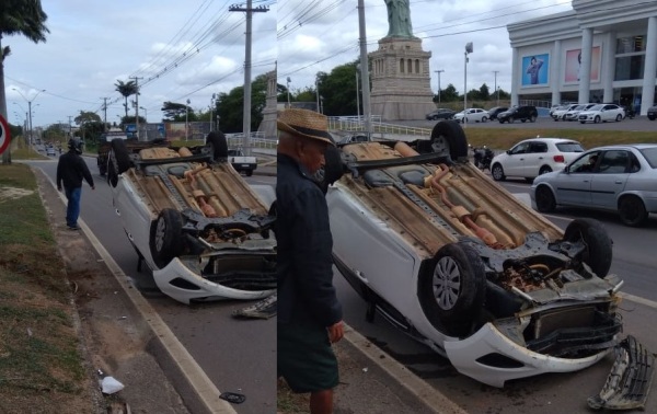 BR-101 Linhares: Carro capota em frente à Havan