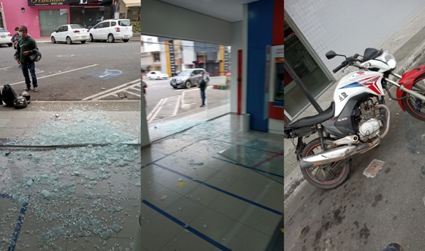 Motociclista estilhaça vidraça de agência bancária em Linhares
