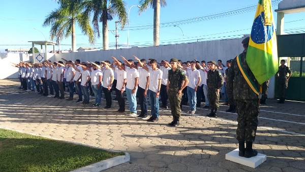 400 jovens terão que esperar para Juramento da Bandeira em Linhares