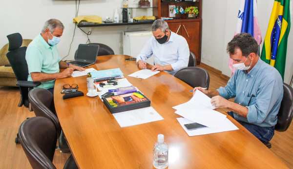 Câmara de Linhares terá 20% a menos no repasse feito pela Prefeitura