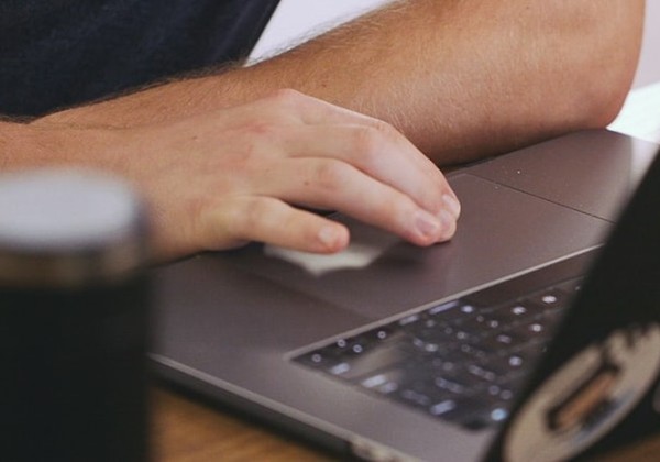 Senai abre novas vagas para cursos gratuitos e à distância