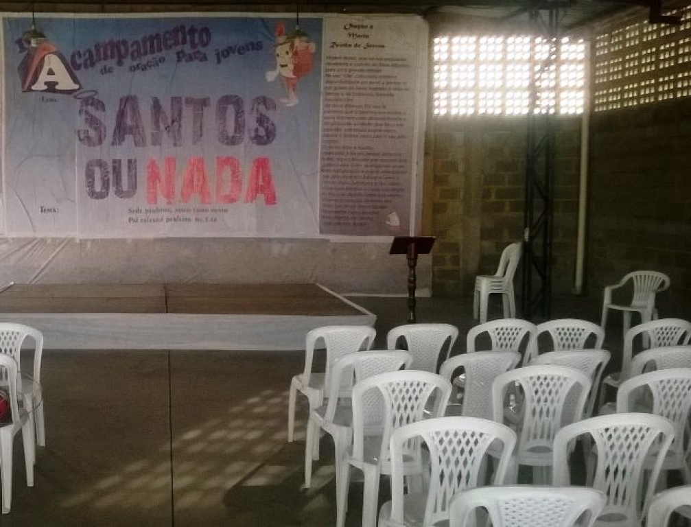 Acampamento católico: jovens de Linhares e outras cidades vivem o tema “Santos ou Nada” 