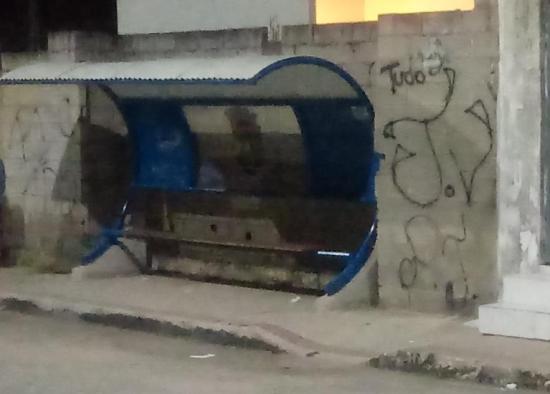 Jocafe: Caveirinha é assassinado a tiros no ponto de ônibus