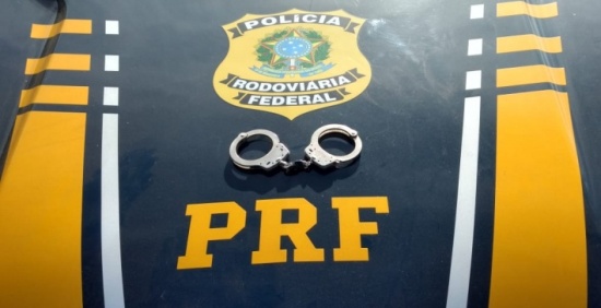 PRF prende foragido da justiça em Linhares