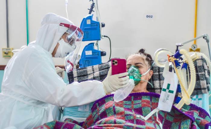 Covid-19: HGL promove videochamadas para aproximar pacientes e familiares