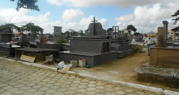 Morador do Colina e morador do BNH morrem de Covid-19 em Linhares
