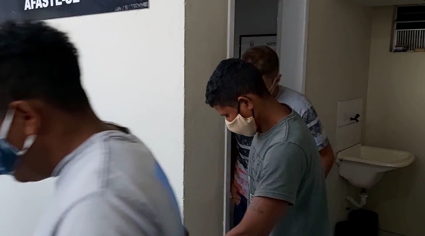 Polícia Civil cerca residências e prende 3 indivíduos em Linhares