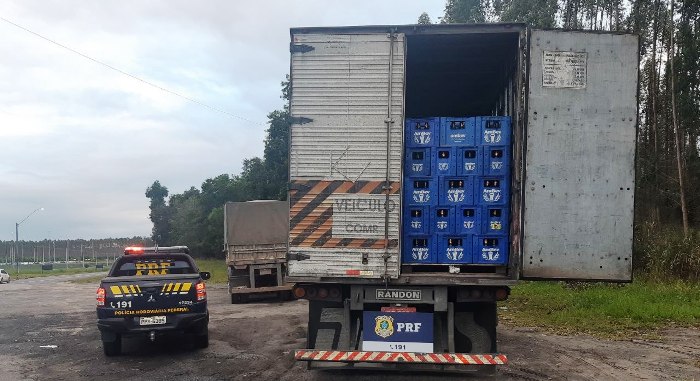 Sim, é outra: Carreta carregada de cerveja sem Nota Fiscal é apreendida pela PRF