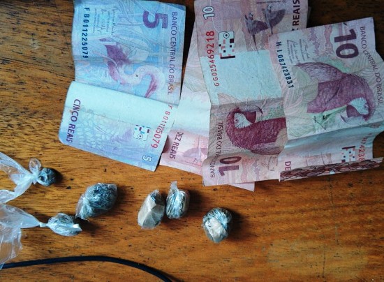 Tiros, detenção e apreensão de droga no Nova Esperança