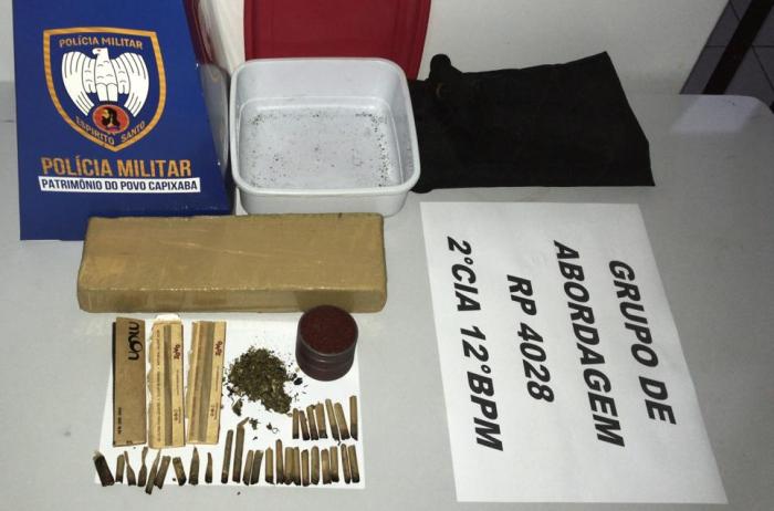 PMs Sombras apreendem quase 1 kg de maconha no bairro Shell