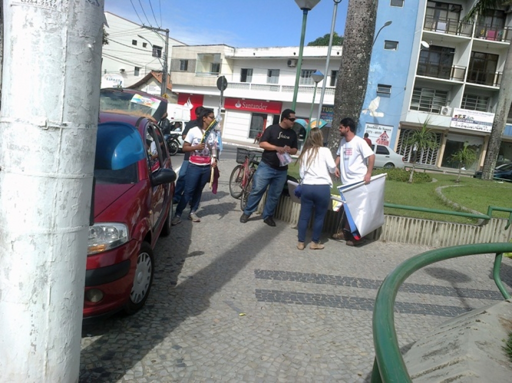 Greve: servidores estaduais e municipais fecham a BR-101