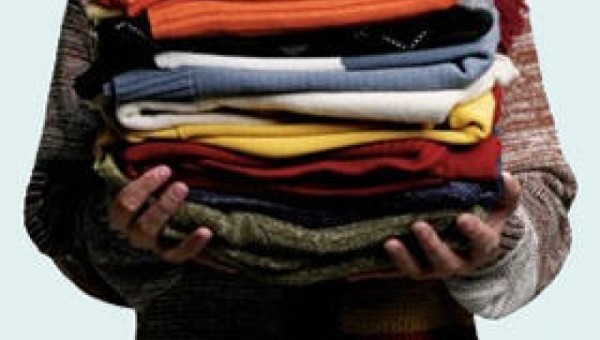 Moradores de rua: Projeto arrecada roupas, agasalhos e alimentos em Linhares