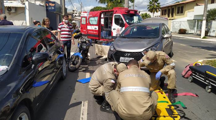 Condutor de moto sai ferido de acidente na Avenida Guerino Giubert