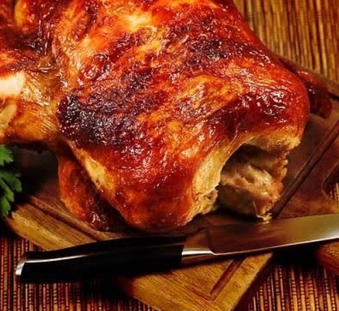 Delícia: Frango assado entregue na sua casa, basta pedir agora