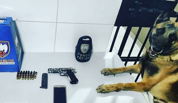 Mulher é flagrada com pistola na cintura ao sair de Honda Civic abordado no Linhares 5