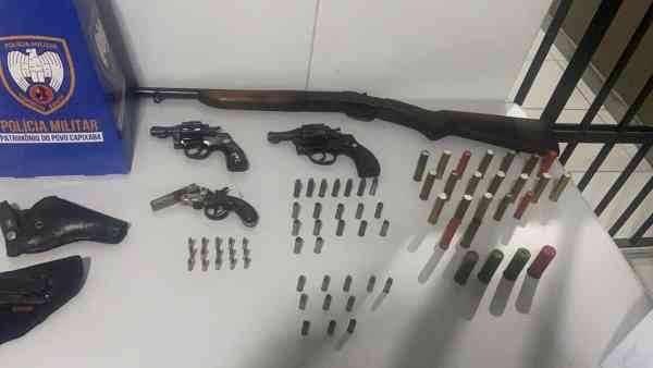 PMs do GA da 1ª Cia apreendem armas e munições no interior de Linhares