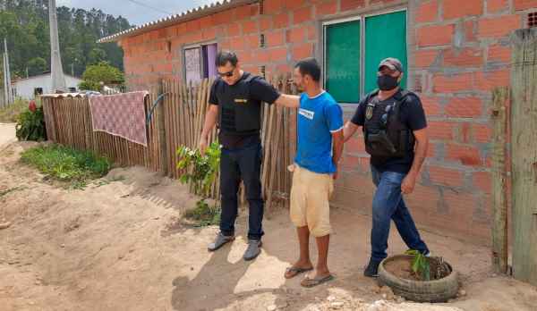 PC prende em Linhares homem que matou 3 na BA. Um foi esquartejado